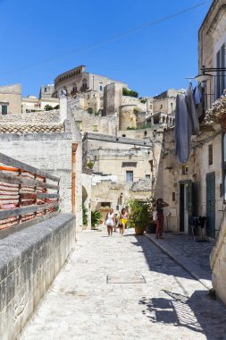 MATERA, İtalya 2021, 6 Ağustos: Matera 'nın güzel manzarası. Basilicata şehri. UNESCO Mirası
