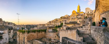 Matera 'nın güzel manzarası. Basilicata şehri. UNESCO Mirası