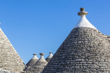Alberobello, Puglia, İtalya. Trulli kentsel manzarası, bu bölgenin orijinal ve antik evleri