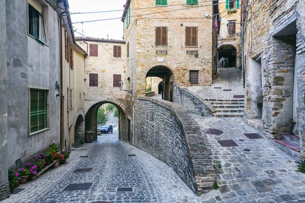 Kilátás Kis Város Serra San Quirico Ancona Tartományban Marche Régióban — Stock Fotó
