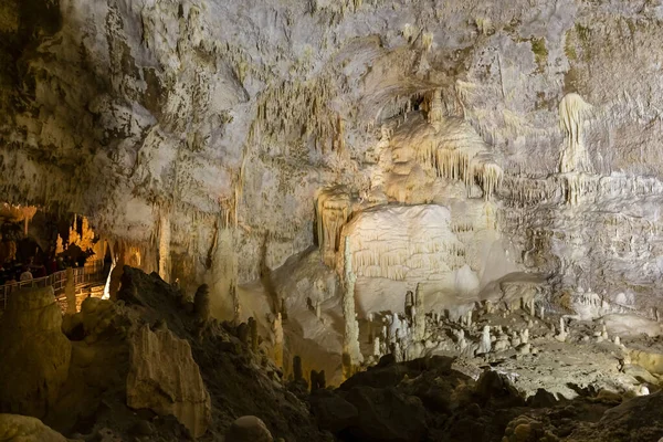 Hermosa Vista Las Cuevas Frasasassi Grotte Frasasassi Enorme Sistema Cuevas —  Fotos de Stock