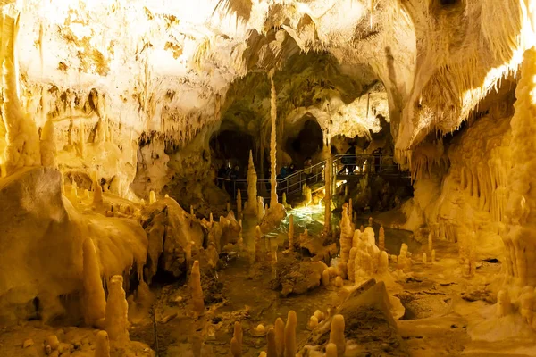 Hermosa Vista Las Cuevas Frasasassi Grotte Frasasassi Enorme Sistema Cuevas — Foto de Stock