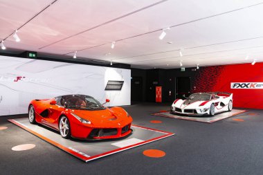 MARANELLO, İTALYA 2021, 10 Ağustos: Ferrari Müzesi Maranello, Modena, Emilia Romagna