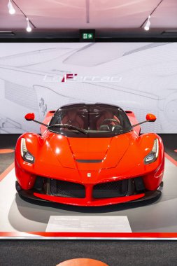 MARANELLO, İTALYA 2021, 10 Ağustos: Ferrari Müzesi Maranello, Modena, Emilia Romagna