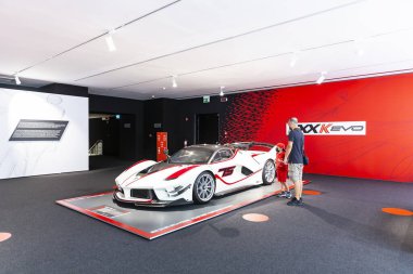 MARANELLO, İTALYA 2021, 10 Ağustos: Ferrari Müzesi Maranello, Modena, Emilia Romagna
