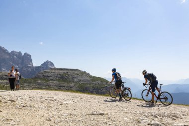 Lavaredo 'nun Üç Tepesi, Güney Tyrol' daki Dolomitlerin sembolü. İtalya