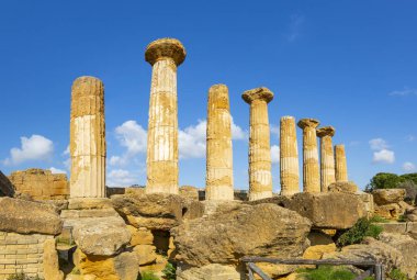 Agrigento, Sicilya 'daki Tapınaklar Vadisi' ndeki Herkül Tapınağı.