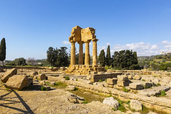 Agrigento Tapınaklar Vadisi Nin Arkeoloji Parkı Kolon Tanrılarının Mabedi Dioscuri — Stok fotoğraf