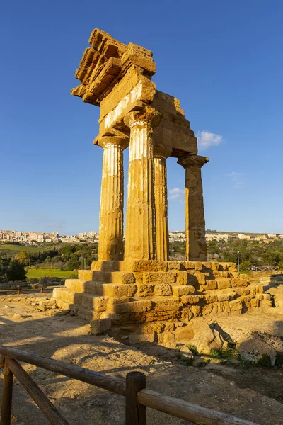Agrigento Tapınaklar Vadisi Nin Arkeoloji Parkı Kolon Tanrılarının Mabedi Dioscuri — Stok fotoğraf