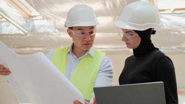 Collaboration Une Femme Affaires Arabe Musulmane Entrepreneur Chinois Achat Investissement — Video