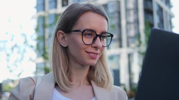 Confident Businesswoman Eyeglasses Wearing Formal Suit Standing Urban Street Using — Stock Video