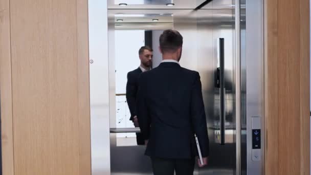 Lift Door Opens Successful Man Laptop Hands Enters Elevator Goes — Stok video