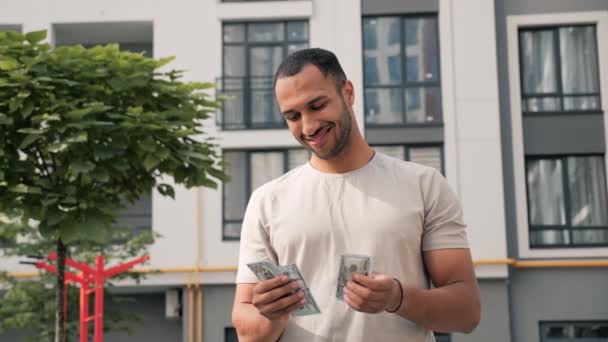Harika Mutlu Afro Amerikan Adamı Bir Portre Açık Havada Para — Stok video