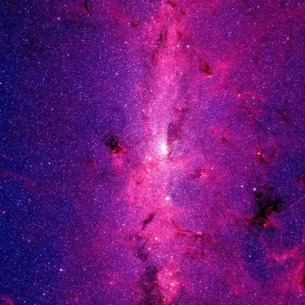 Nebula, uzayın derinliklerinde bir yıldız kümesi. Bilim kurgu sanatı.