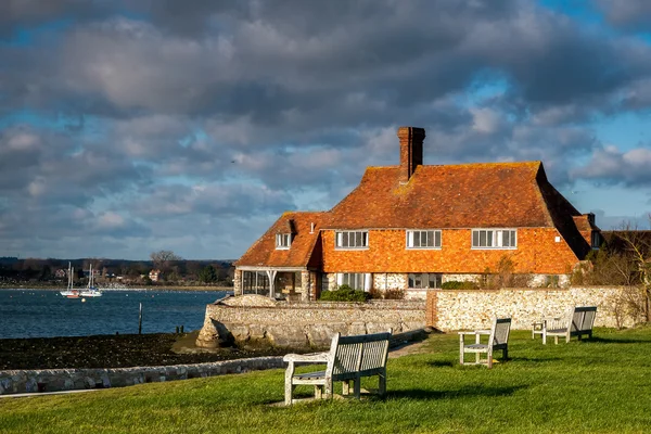 Casa en la costa en Bosham cerca de Chichester —  Fotos de Stock