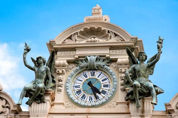 Uhr auf dem Dach des Casinos am monte carlo — Stockfoto