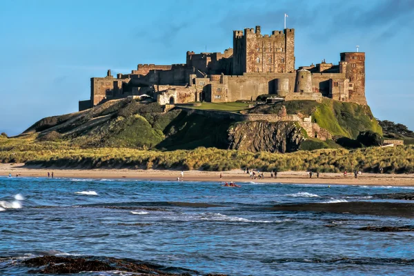 Weergave van bamburgh kasteel — Stockfoto