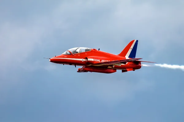Kırmızı ok havadan görüntüleme biggin hill Havacılık Fuarında — Stok fotoğraf