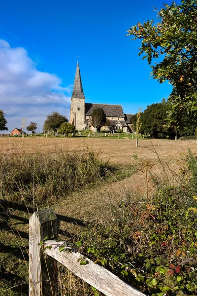 Vista de Wisborough Igreja verde — Fotografia de Stock