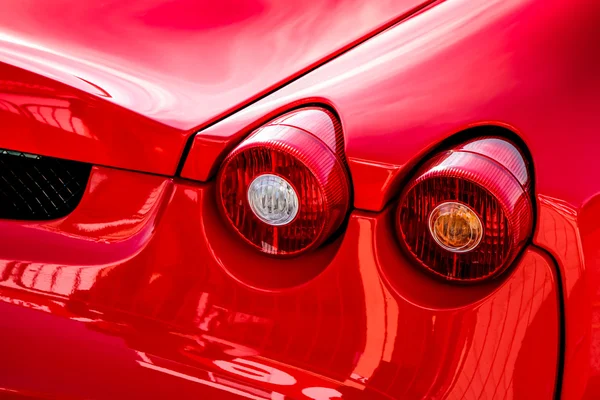 Close-Up bir spor araba arkası