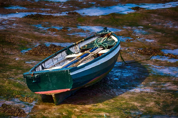 Oude roeiboot — Stockfoto