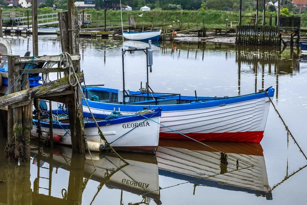 Row of fishing boats in Southwold harbour — Stock Photo, Image