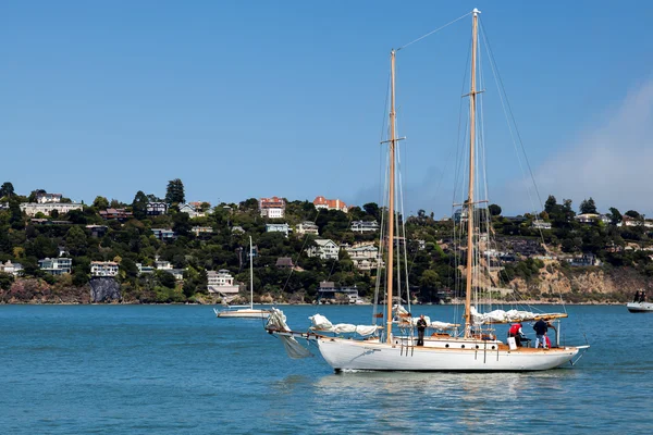 Naderende sausalito marina — Stockfoto