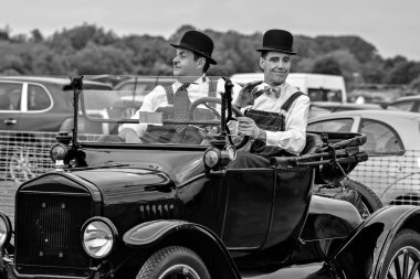 Laurel ve hardy bakmak alikes