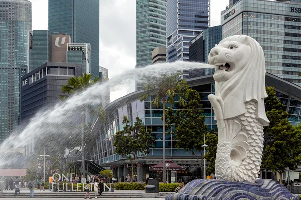 Фонтан Мерлион в Сингапуре — стоковое фото