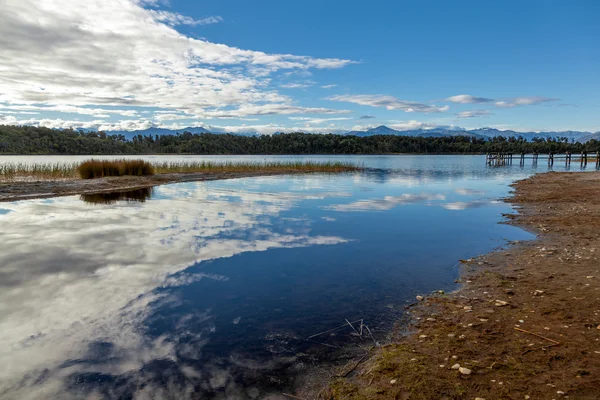 湖 mahinapua — ストック写真