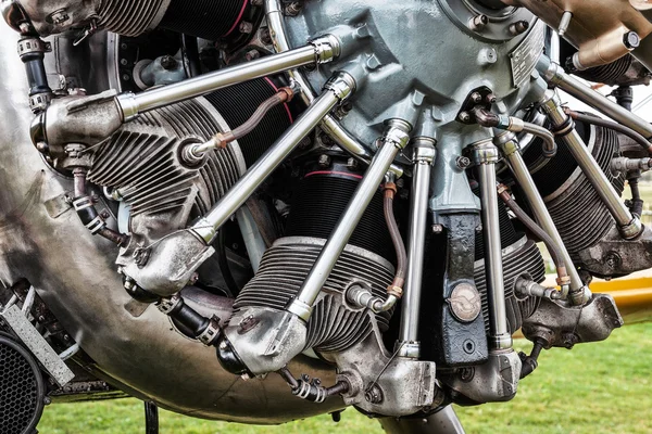 Close-up vintage aeroplane engine — Stock Photo, Image