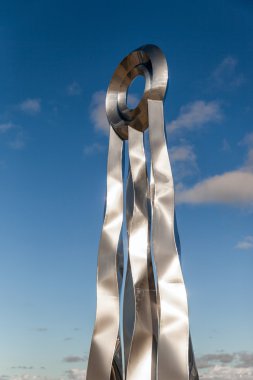 Dechrau Prestatyn 'de bir Diwedd heykeli