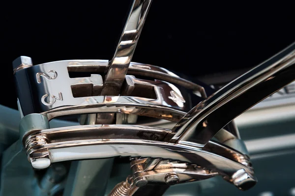 Close-up gear change on Rolls Royce Silver Dawn 1908 — Stock Photo, Image