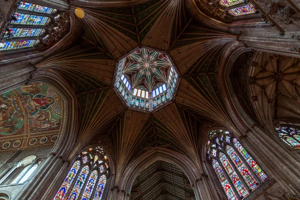 Binnenaanzicht van de kathedraal van ely — Stockfoto