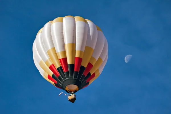 Prochain arrêt la lune — Photo