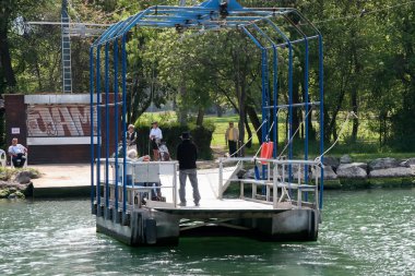 yolcu feribotu canal cote d'azur arasında