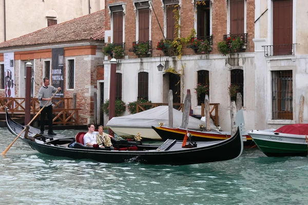 Gondelbaan in Venetië — Stockfoto