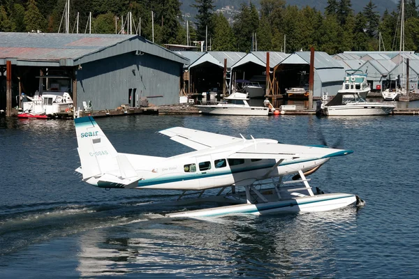 Hydroplán pojíždění ve Vancouveru — Stock fotografie