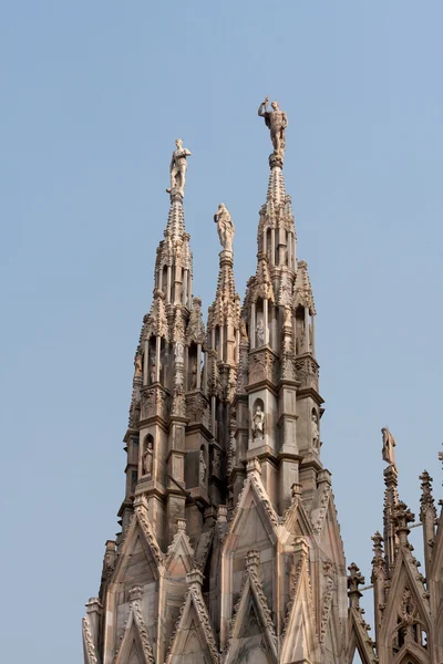 Close-up view of some spires of the Duomo Cathedral — Stock Photo, Image