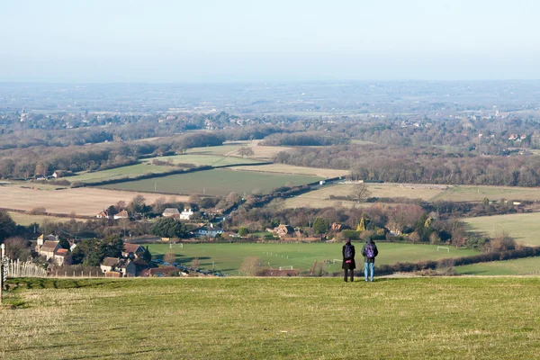 Admiring the view from the South Downs — Stock Photo, Image