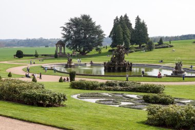 Witley mahkeme resmi bahçeleri