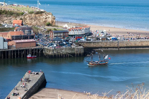 Whitby et la rivière Esk — Photo