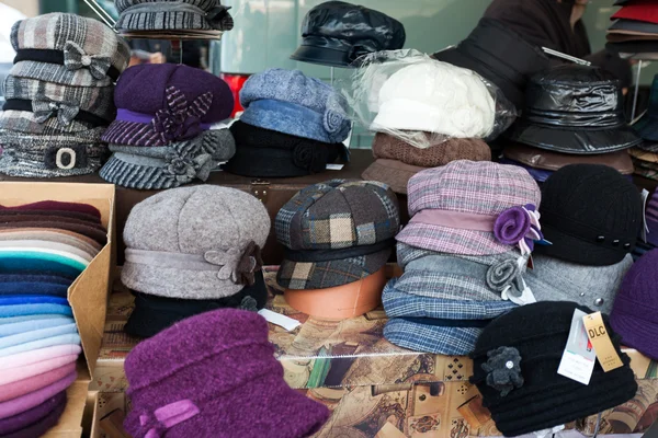 Cappelli da donna colorati — Foto Stock