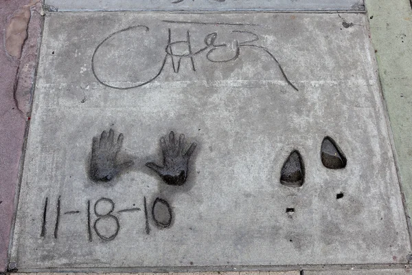 Cher podpis i handprints hollywood — Zdjęcie stockowe