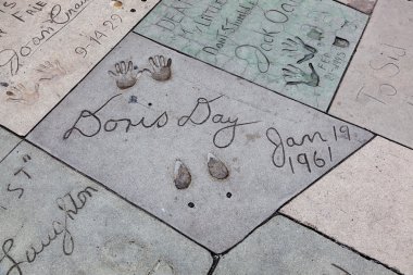 Doris gün imza ve el izleri hollywood
