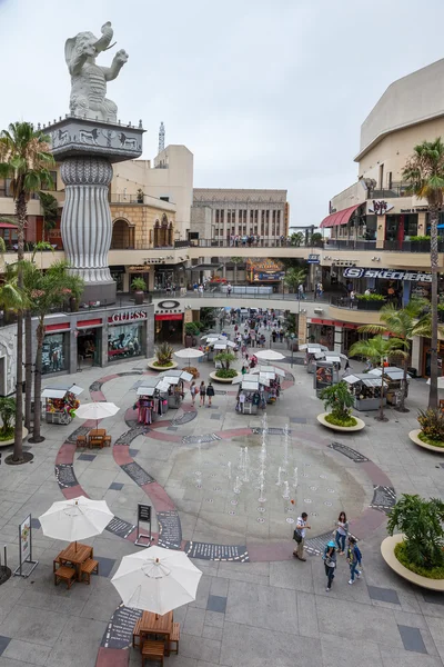 好莱坞和高地中心购物商场 — 图库照片