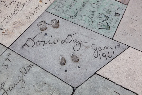 Doris Day signature and handprints Hollywood — Stock Photo, Image