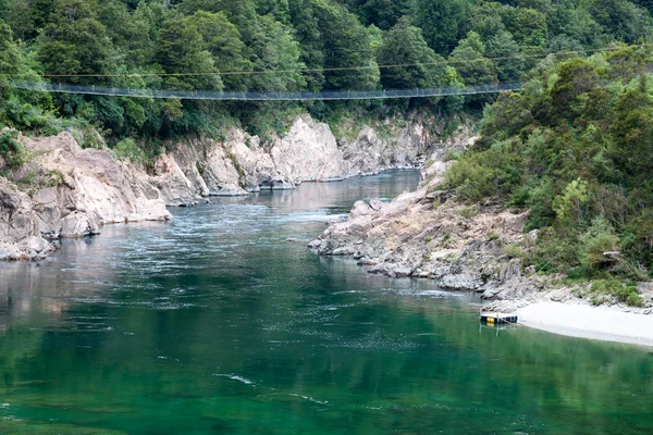 NZ mais longa ponte oscilante — Fotografia de Stock
