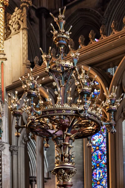 Lampada decorativa nella Cattedrale di Ely — Foto Stock