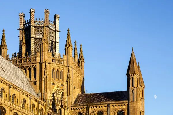 Exteriör vy av ely cathedral — Stockfoto